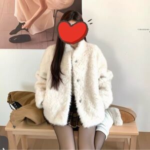 Women’s Ivory Faux Fur Jacket Plush Winter Coat Size S New 2025